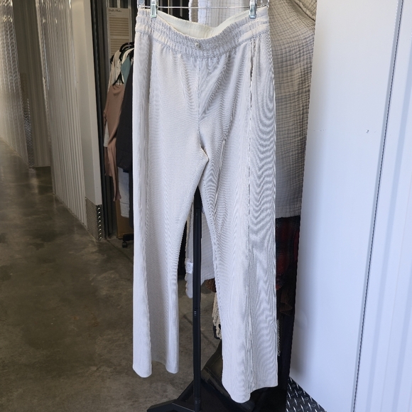 Lululemon Pants - Picture 3 of 7